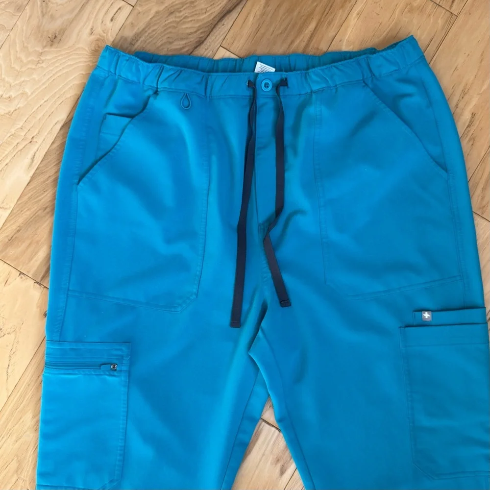 Figs Cairo scrub pants teal men’s straight leg cargo size XL tall